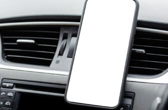 Which Car Phone Mount Offers the Best Hands-Free Experience?